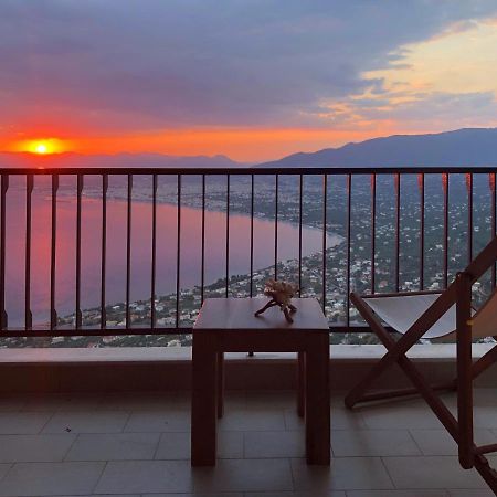Gaia Guest House Каламата Екстер'єр фото