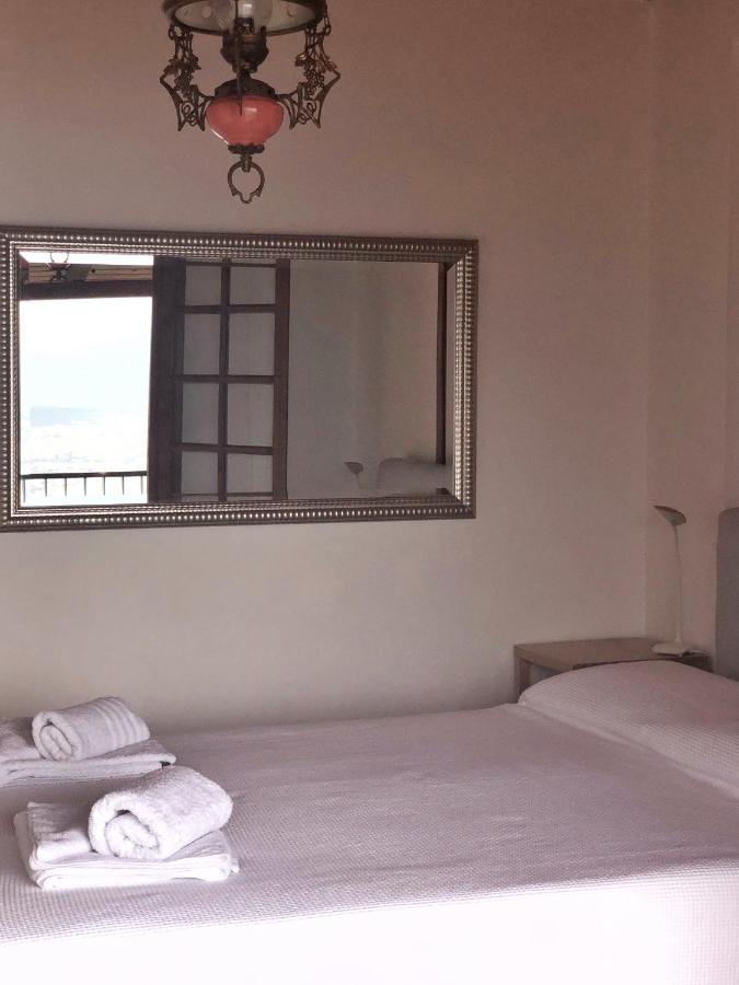 Gaia Guest House Каламата Екстер'єр фото