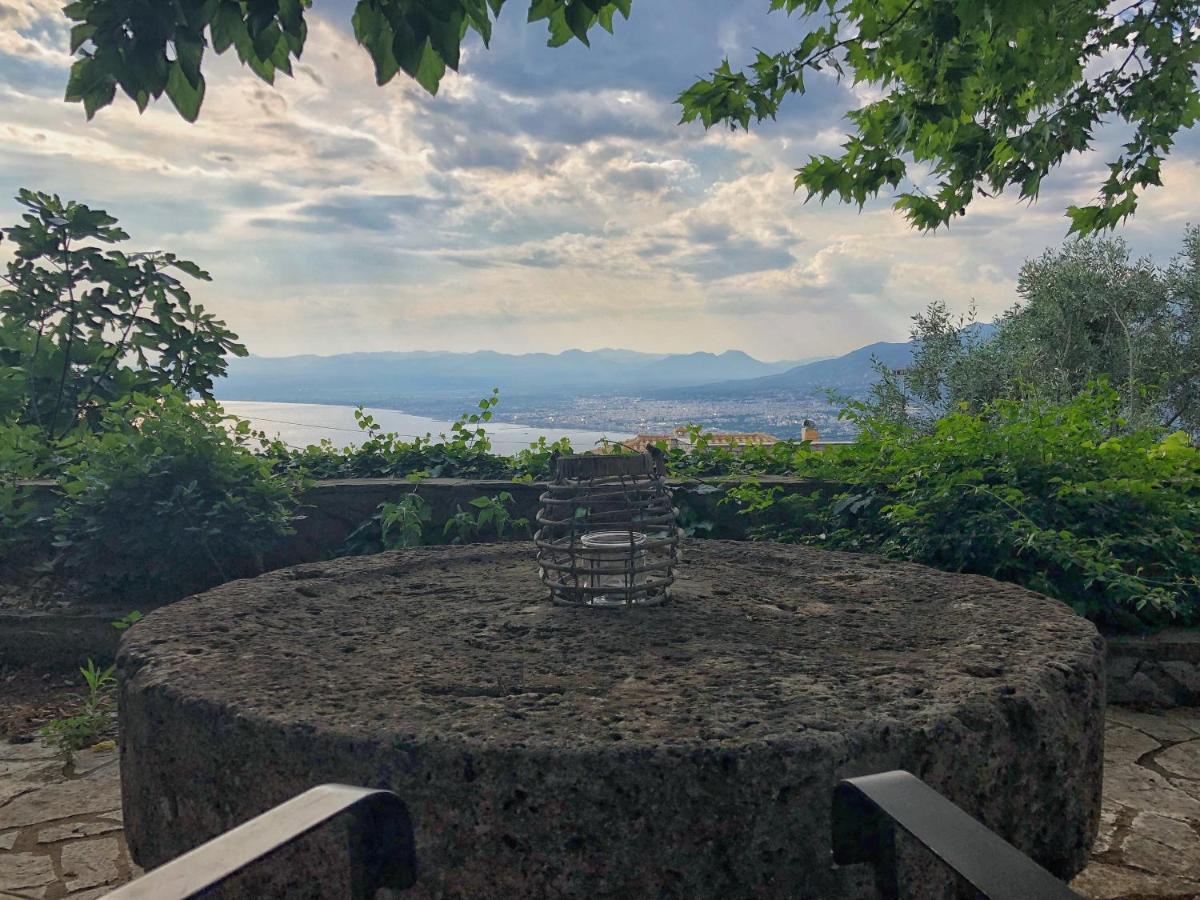 Gaia Guest House Каламата Екстер'єр фото