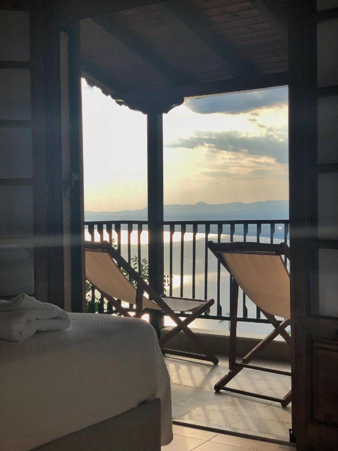 Gaia Guest House Каламата Екстер'єр фото